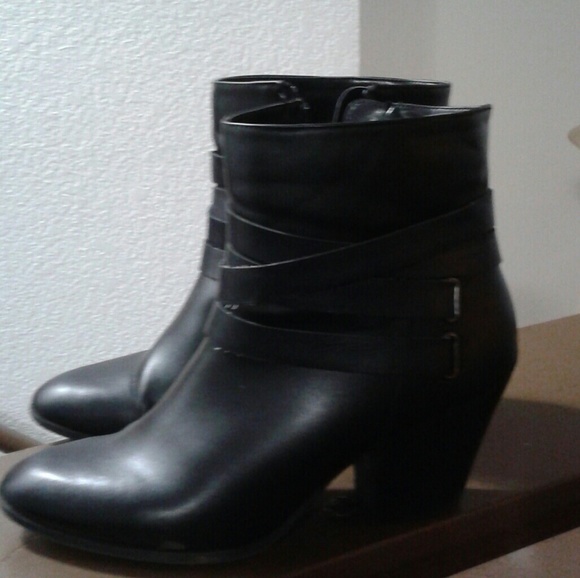 A.N.A. (JCP) Ana Luz Bootie - Picture 3 of 8